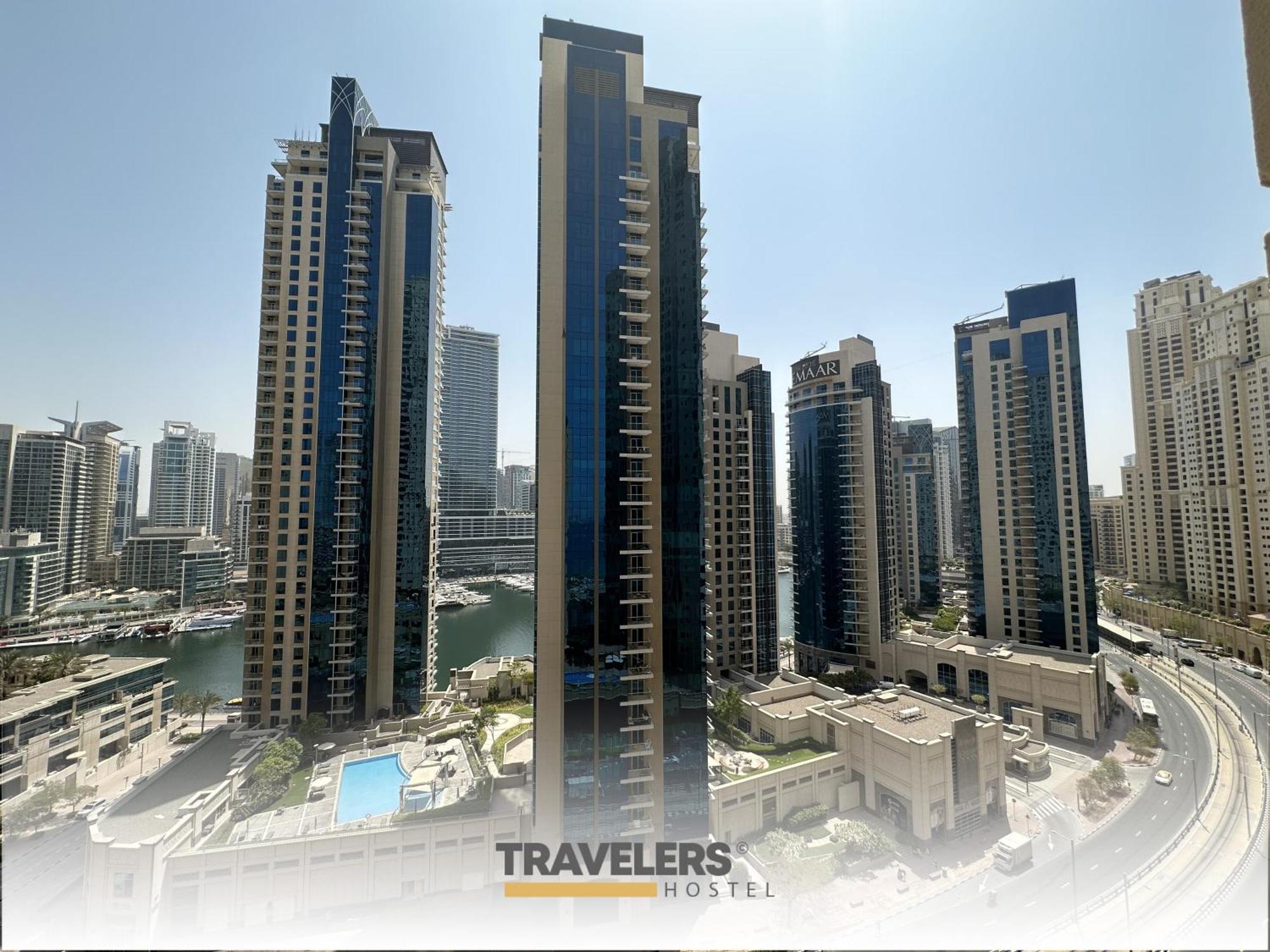 Travelers - Dubai Marina Hostel Екстериор снимка