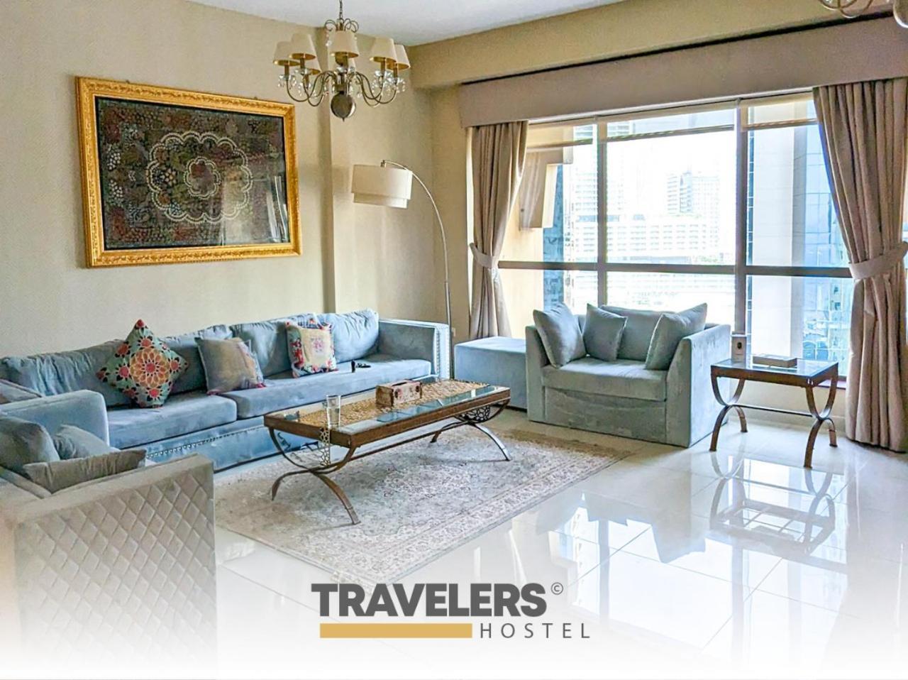 Travelers - Dubai Marina Hostel Екстериор снимка