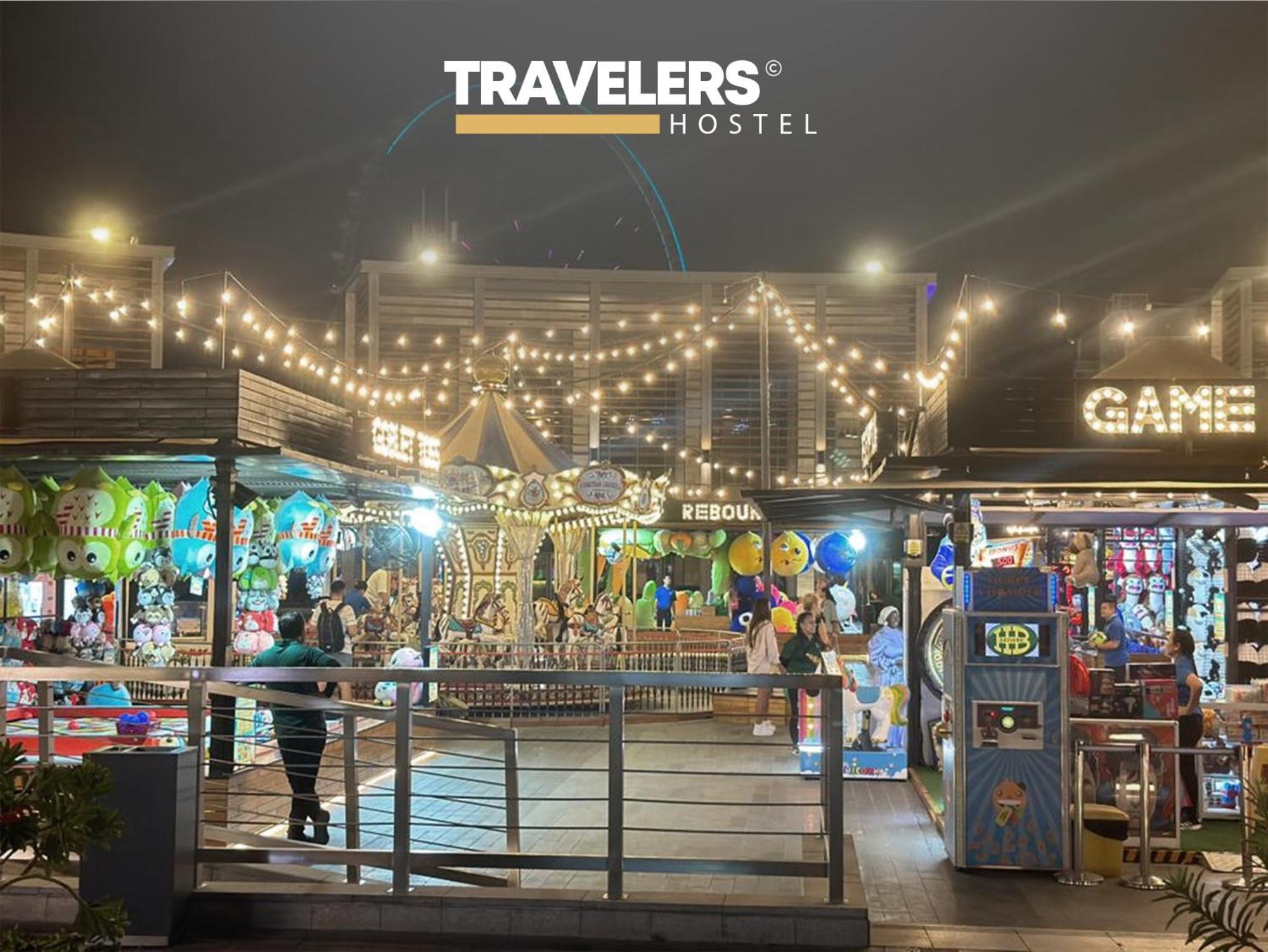 Travelers - Dubai Marina Hostel Екстериор снимка