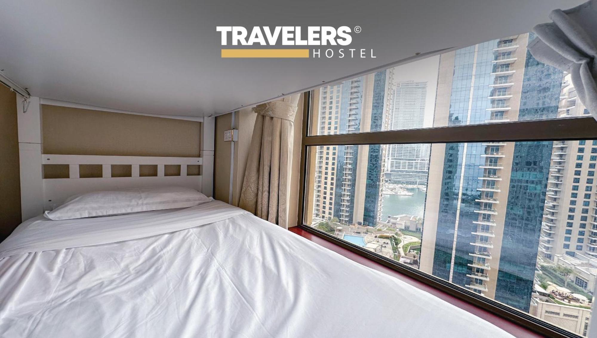 Travelers - Dubai Marina Hostel Екстериор снимка