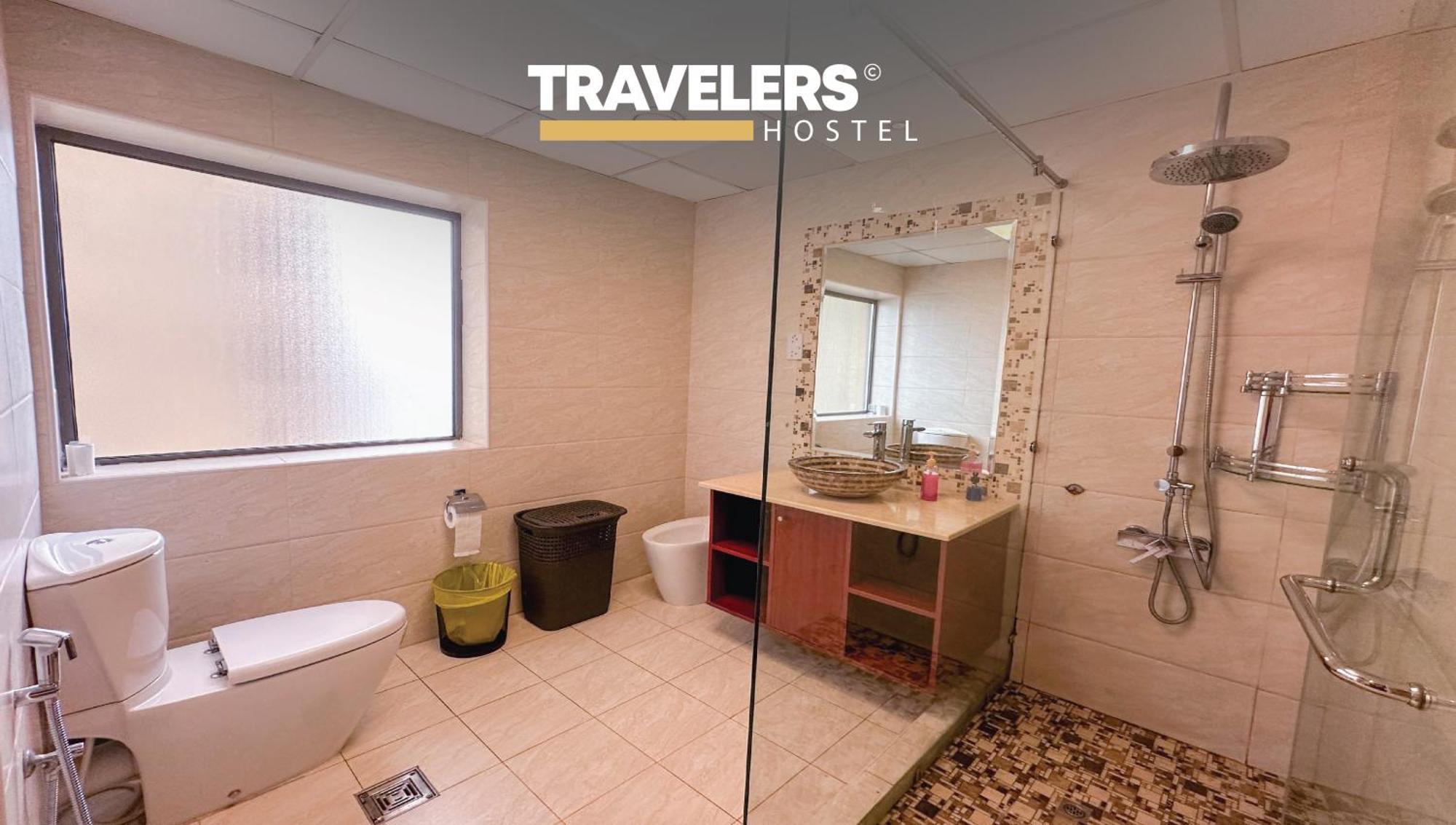 Travelers - Dubai Marina Hostel Екстериор снимка