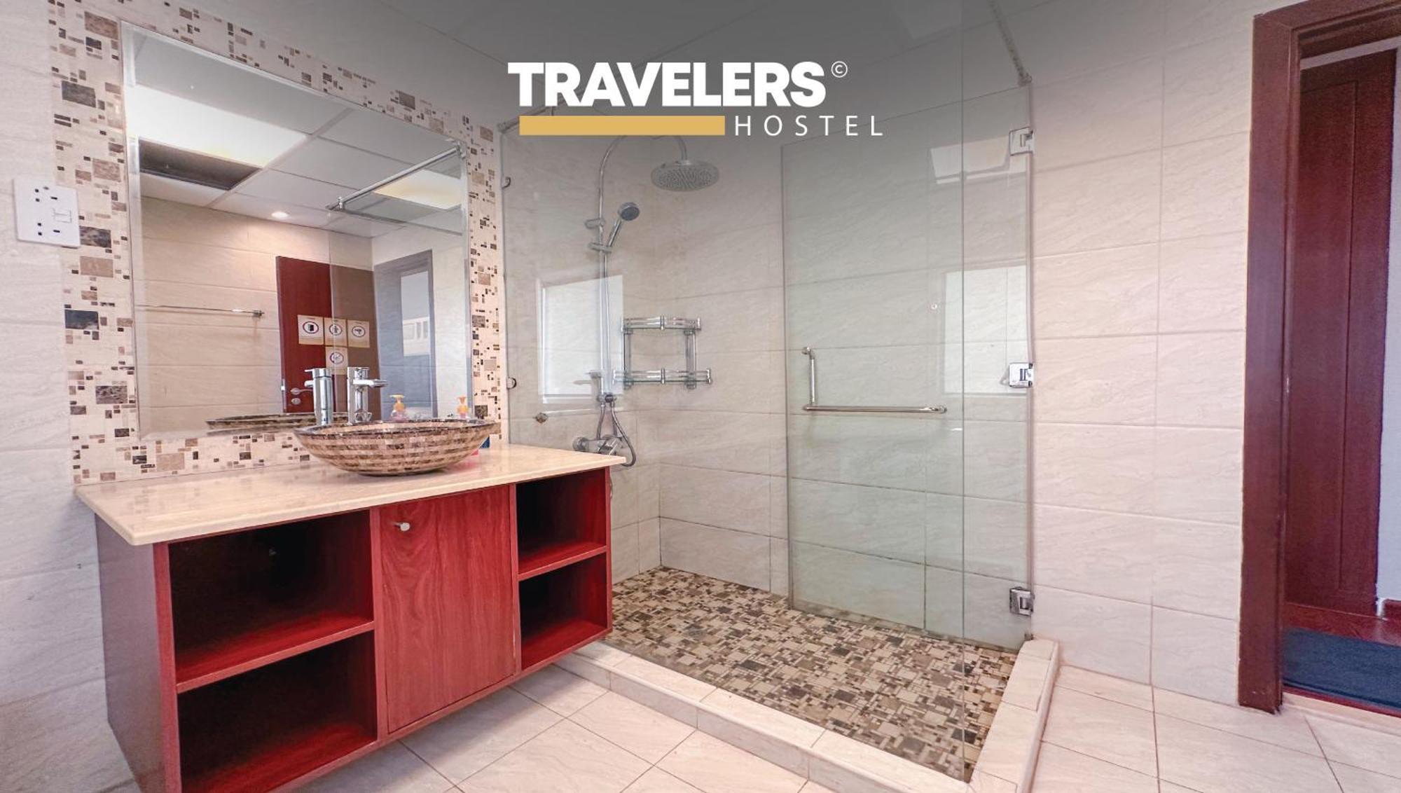 Travelers - Dubai Marina Hostel Екстериор снимка