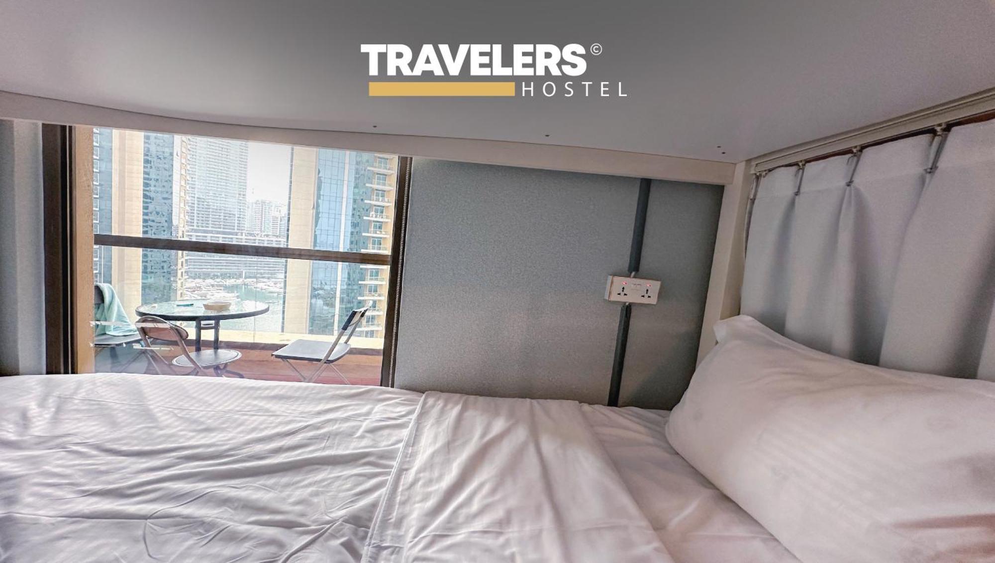 Travelers - Dubai Marina Hostel Екстериор снимка
