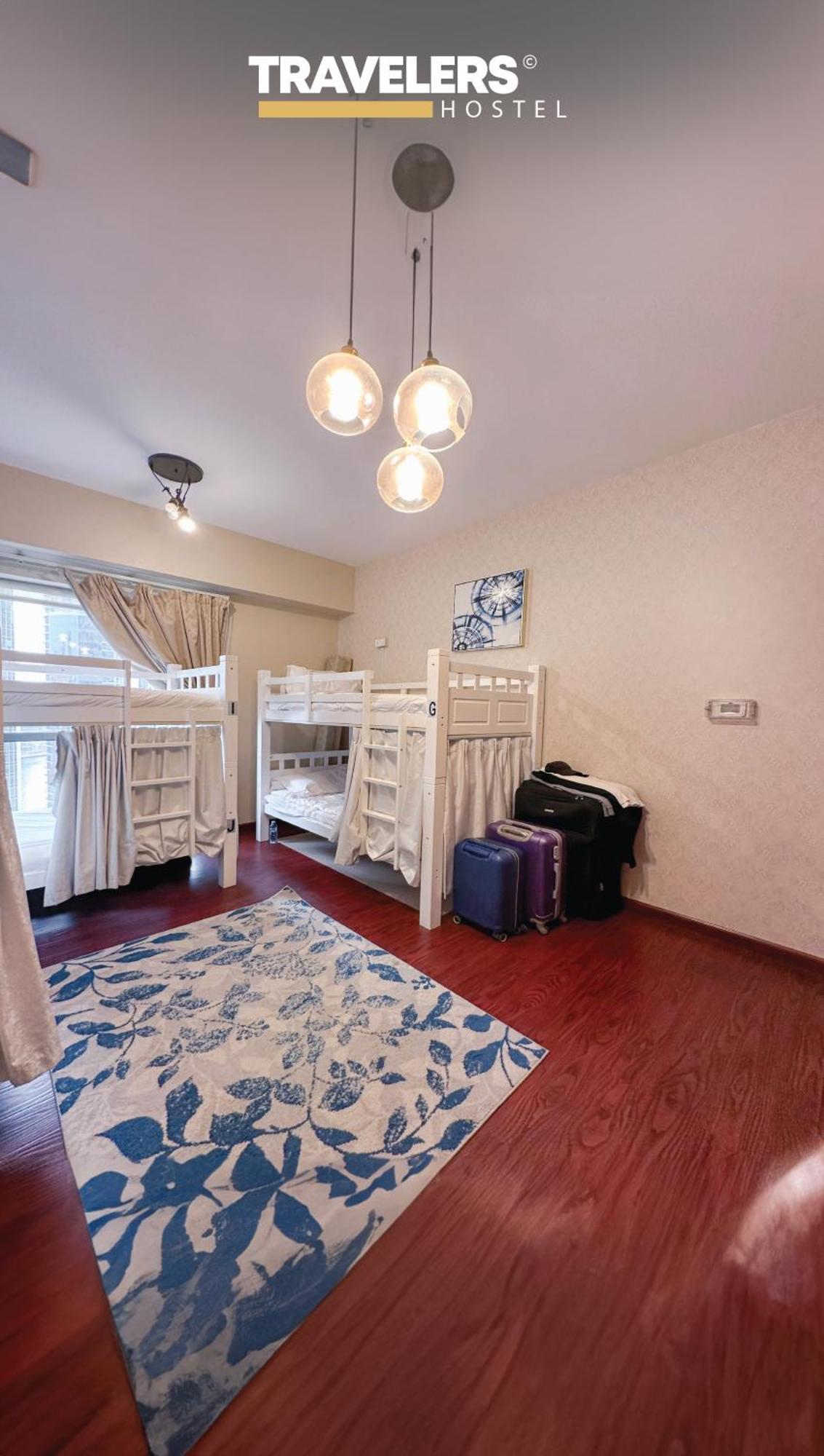 Travelers - Dubai Marina Hostel Екстериор снимка